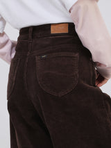 กางเกงขายาวลูกฟูกผู้หญิง WIDE LEG FIT เอวกลาง ทรงขากว้าง สีน้ำตาล