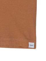 เสื้อยืดแขนสั้นผู้ชาย COMFORT FIT สีน้ำตาล