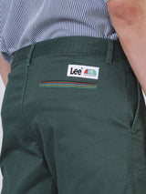 กางเกงขาสั้นผู้ชาย คอลเลคชั่น LEE X AKID FROM YESTERDAY RELAXED FIT เอวกลาง ทรงกระบอกใหญ่ สีเขียว