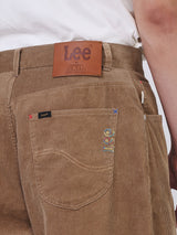 กางเกงขายาวลูกฟูกผู้ชาย คอลเลคชั่น LEE X AKID FROM YESTERDAY BAGGY FIT เอวสูง ทรงกระบอกใหญ่ สีเบจ