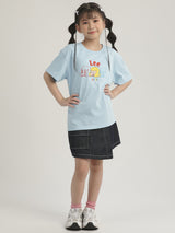 เสื้อยืดแขนสั้นเด็กผู้หญิง คอลเลคชั่น LEE X AKID FROM YESTERDAY ทรงตรง สีฟ้า