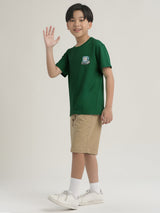 REGULAR FIT LEE X AKID FROM YESTERDAY COLLECTION BOY'S SHORT SLEEVE T-SHIRT GREEN