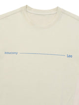 เสื้อยืดแขนยาวผู้ชาย คอลเลคชั่น LEE X SAUCONY RELAXED FIT สีครีม