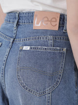 กางเกงยีนส์ผู้หญิง คอลเลคชั่น DENIM OBSESSION WIDE LEG FIT เอวสูง ทรงขากว้าง สียีนส์กลาง