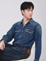 เสื้อเชิ้ตยีนส์แขนยาวผู้ชาย คอลเลคชั่น 101 COMFORT FIT สียีนส์กลาง