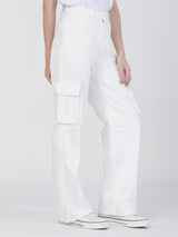กางเกงยีนส์ผู้หญิง CARGO FIT เอวกลาง ทรงตรง สีขาว