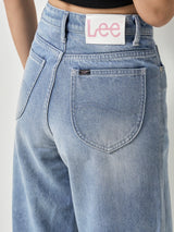 กางเกงยีนส์ผู้หญิง คอลเลคชั่น LEE PINK COMFORT FIT เอวสูง ทรงกระบอก สียีนส์อ่อน