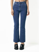 กางเกงยีนส์ผู้หญิง คอลเลคชั่น Lee Pink Boot Cut Fit เอวสูง ทรงตรง-ขาม้า สียีนส์กลาง