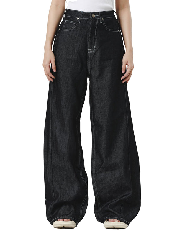 กางเกงยีนส์ผู้หญิง คอลเลคชั่น LEE PINK COMFORT FIT เอวกลาง ทรงกระบอก สียีนส์เข้ม