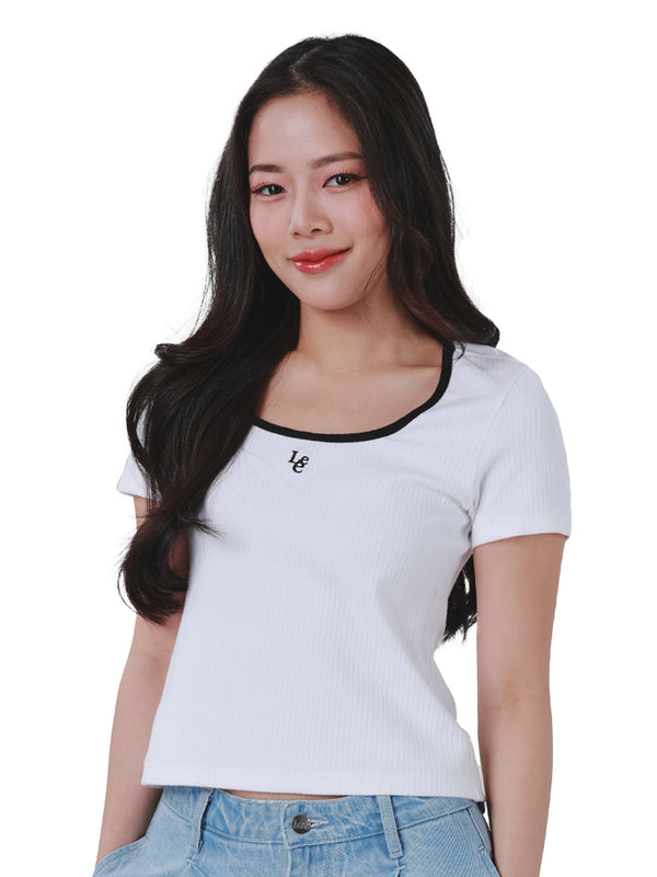 เสื้อยืดแขนสั้นผู้หญิง คอลเลคชั่น LEE PINK SLIM FIT สีขาว