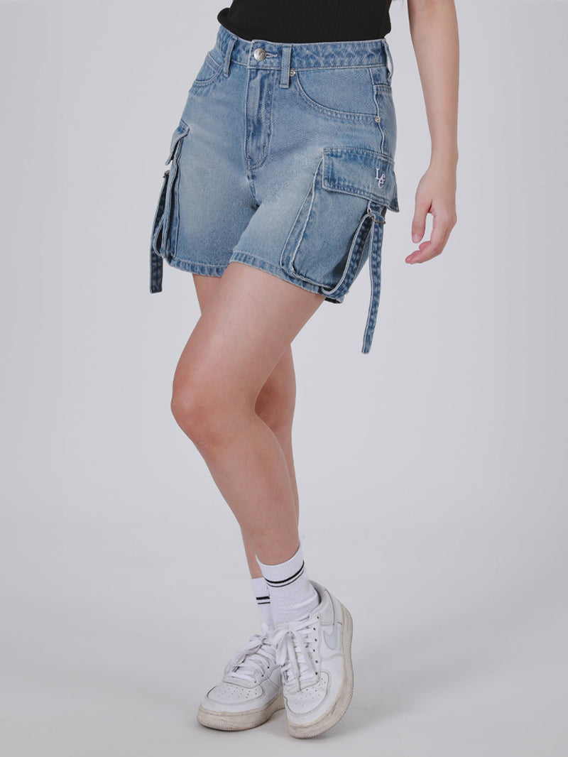 กางเกงขาสั้นผู้หญิง คอลเลคชั่น LEE PINK เอวกลาง ทรงตรง สียีนส์อ่อน