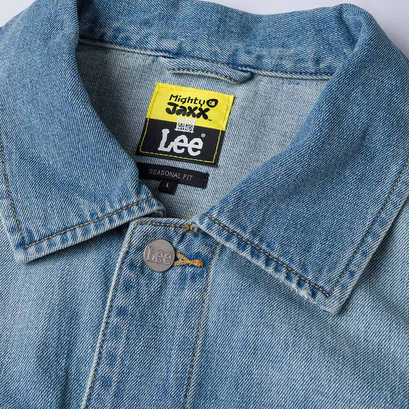 เสื้อแจ็คเก็ตยีนส์ผู้ชาย คอลเลคชั่น LEE X MIGHTY JAXX ทรงตรง สียีนส์อ่อน
