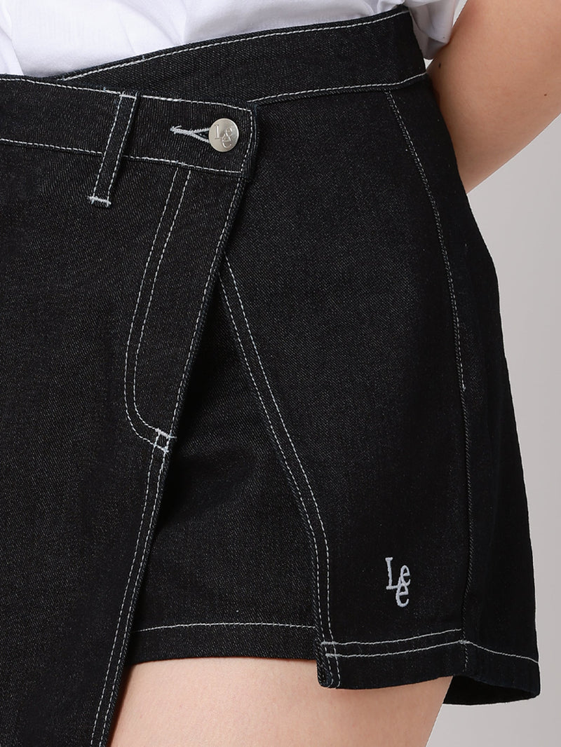 กระโปรงกางเกงขาสั้นผู้หญิง คอลเลคชั่น LEE PINK สีดำ