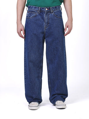 กางเกงยีนส์ผู้ชาย คอลเลคชั่น LEE X AKID FROM YESTERDAY BAGGY FIT เอวสูง ทรงกระบอกใหญ่ สียีนส์กลาง