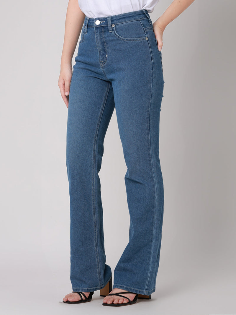 กางเกงยีนส์ผู้หญิง BOOTCUT FIT เอวสูง ทรงตรง-ขาม้า สียีนส์อ่อน