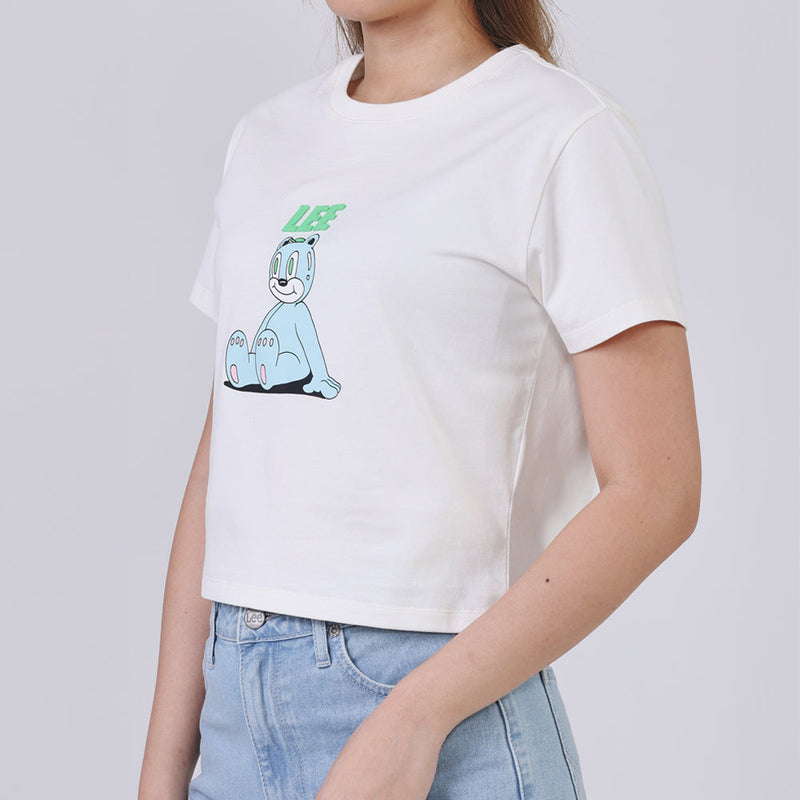 เสื้อยืดแขนสั้นผู้หญิง คอลเลคชั่น LEE X AKID FROM YESTERDAY CROPPED FIT สีครีม