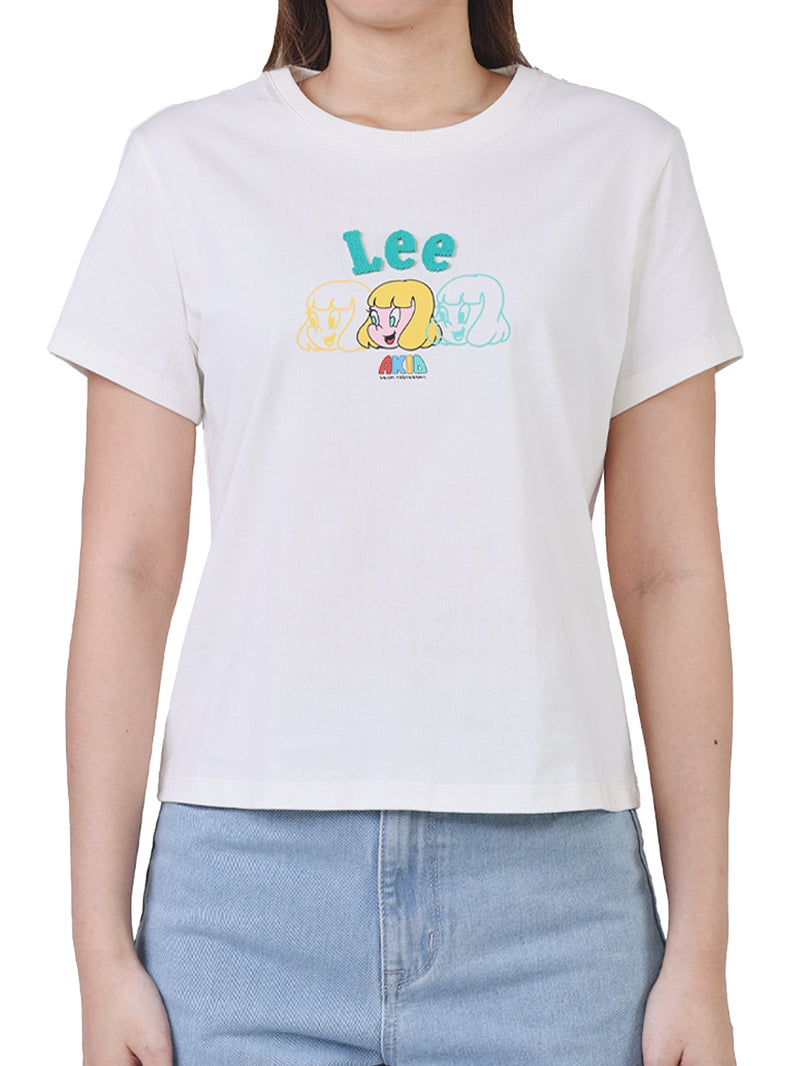 เสื้อยืดแขนสั้นผู้หญิง คอลเลคชั่น LEE X AKID FROM YESTERDAY ทรงตรง สีครีม