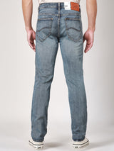 กางเกงยีนส์ผู้ชาย AUSTIN FIT เอวกลาง ทรงตรง สียีนส์อ่อน