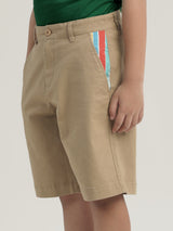 กางเกงขาสั้นเด็กผู้ชาย คอลเลคชั่น LEE X AKID FROM YESTERDAY สีเบจ