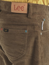 REGULAR FIT LEE X AKID FROM YESTERDAY COLLECTION MID RISE BOY'S PANTS BROWN