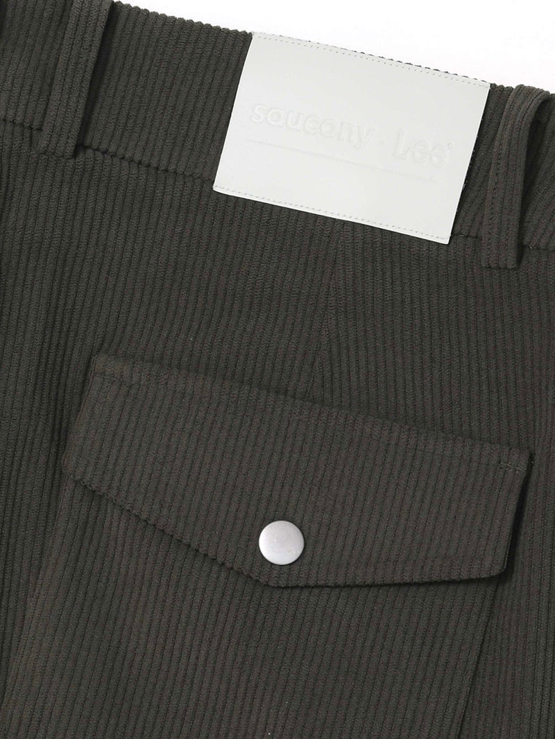 กางเกงขายาวผู้ชาย คอลเลคชั่น LEE X SAUCONY COMFORT FIT เอวกลาง ทรงกระบอก สีน้ำตาล