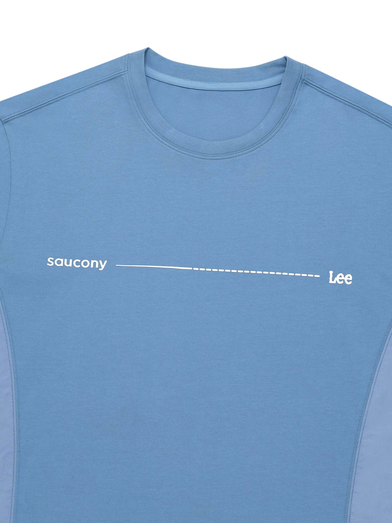 เสื้อยืดแขนยาวผู้ชาย คอลเลคชั่น LEE X SAUCONY RELAXED FIT สีฟ้า