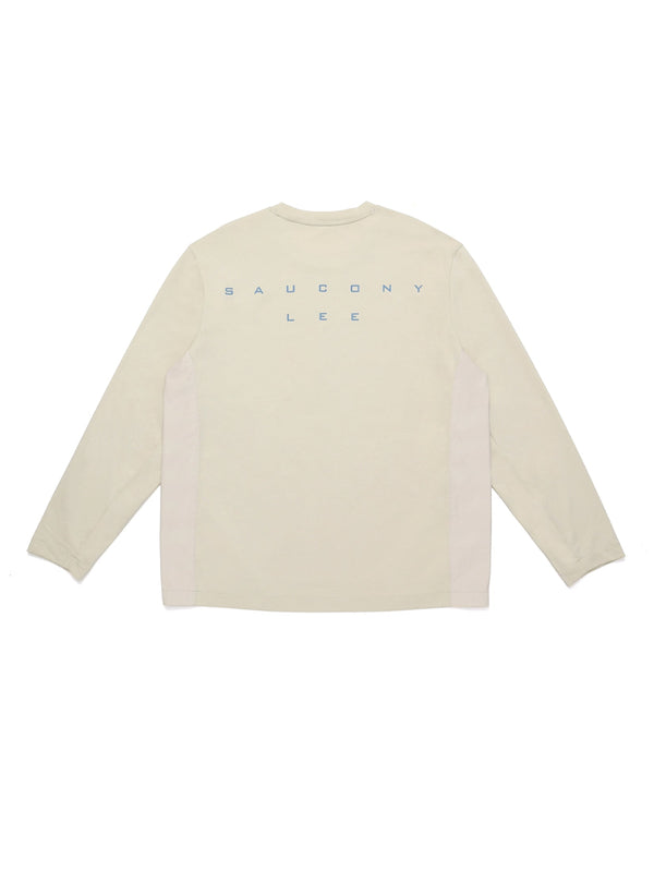 เสื้อยืดแขนยาวผู้ชาย คอลเลคชั่น LEE X SAUCONY RELAXED FIT สีครีม