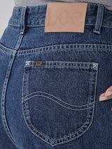 กางเกงยีนส์ผู้หญิง คอลเลคชั่น DENIM OBSESSION WIDE LEG FIT เอวสูง ทรงขากว้าง สียีนส์กลาง