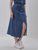 กระโปรงผู้หญิง คอลเลคชั่น DENIM OBSESSION สียีนส์กลาง