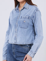 เสื้อเชิ้ตยีนส์แขนยาวผู้หญิง CROPPED FIT สียีนส์อ่อน