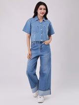 เสื้อเชิ้ตแขนสั้นผู้หญิง CROPPED FIT สียีนส์อ่อน