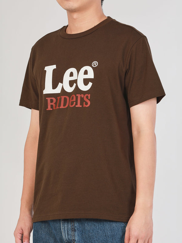 เสื้อยืดแขนสั้นผู้ชาย คอลเลคชั่น LEE RIDERS ทรงตรง สีน้ำตาล