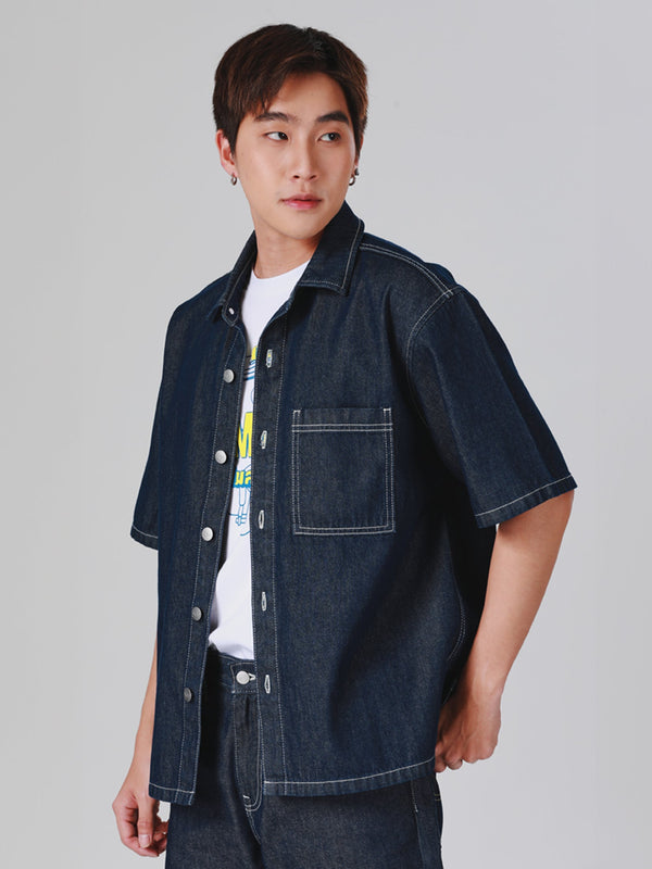เสื้อเชิ้ตแขนสั้นผู้ชาย คอลเลคชั่น LEE SMILEY COMFORT FIT สียีนส์เข้ม