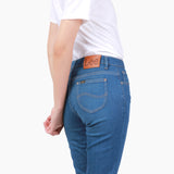 กางเกงยีนส์ผู้หญิง SCARLETT FIT เอวกลาง ทรงรัดรูป สียีนส์
